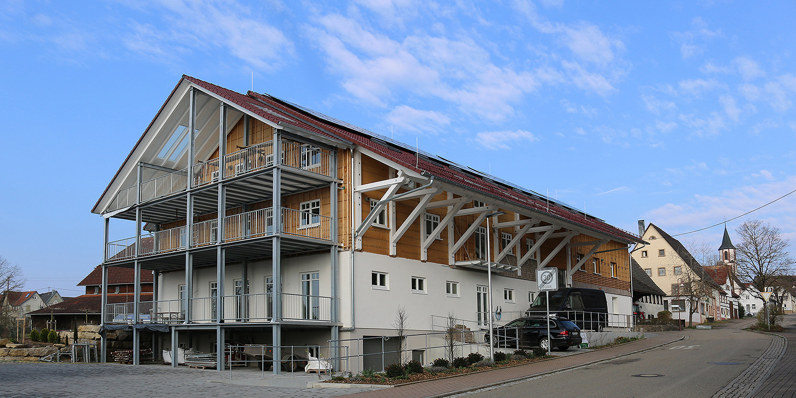 Gebaudeansicht des Lebenshofs Siegel von der Strasse aus